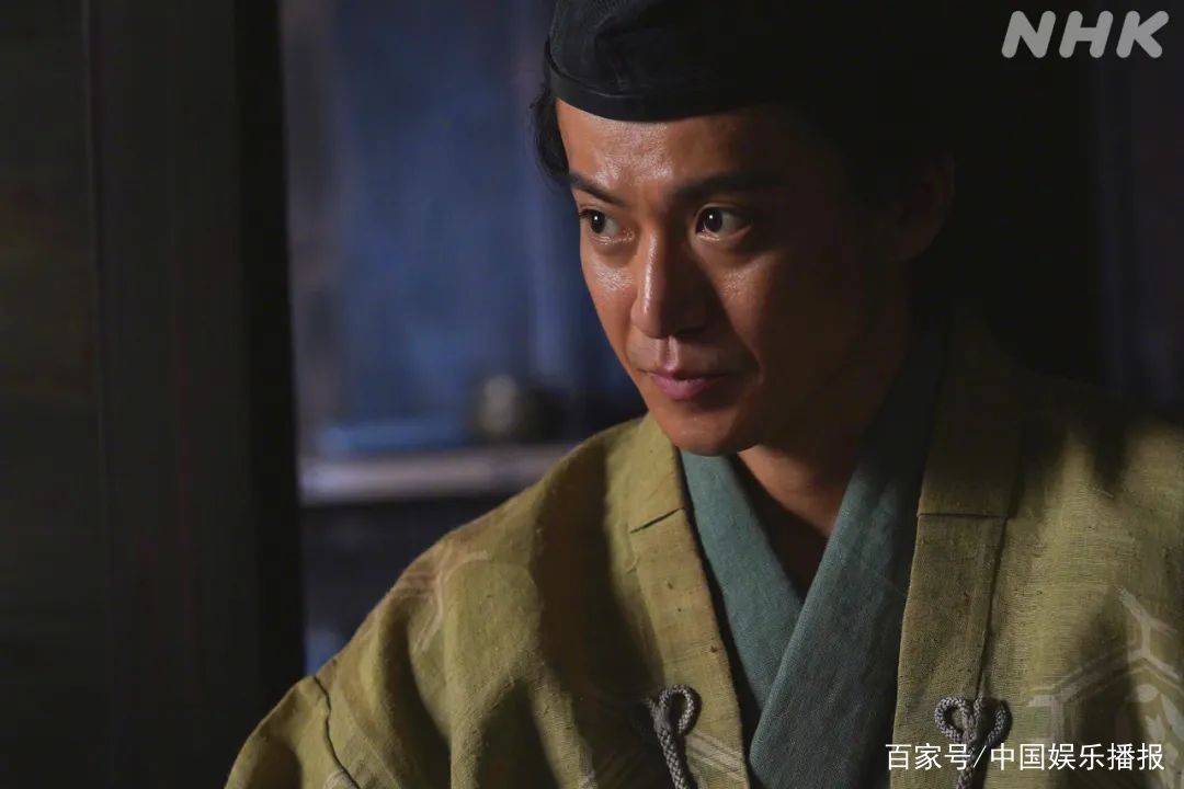 小栗旬,小池荣子,片冈爱之助,松平健,佐藤二朗,中川大志,小泉孝太郎