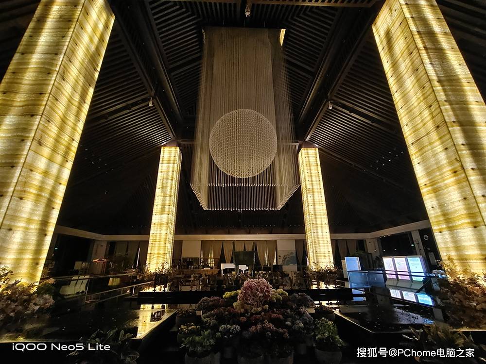冰峰|iQOO Neo5 活力版体验：亲民价格突出实用性