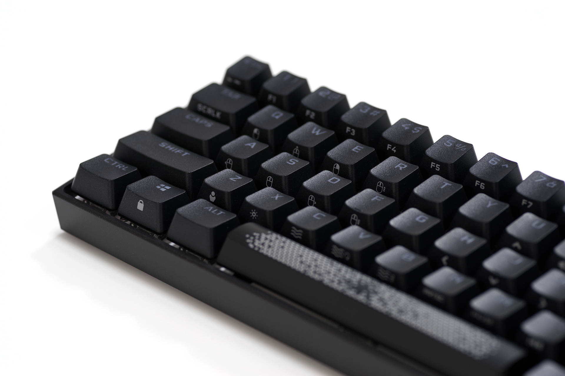 满足船员个性美商海盗船k65rgbmini机械键盘简评