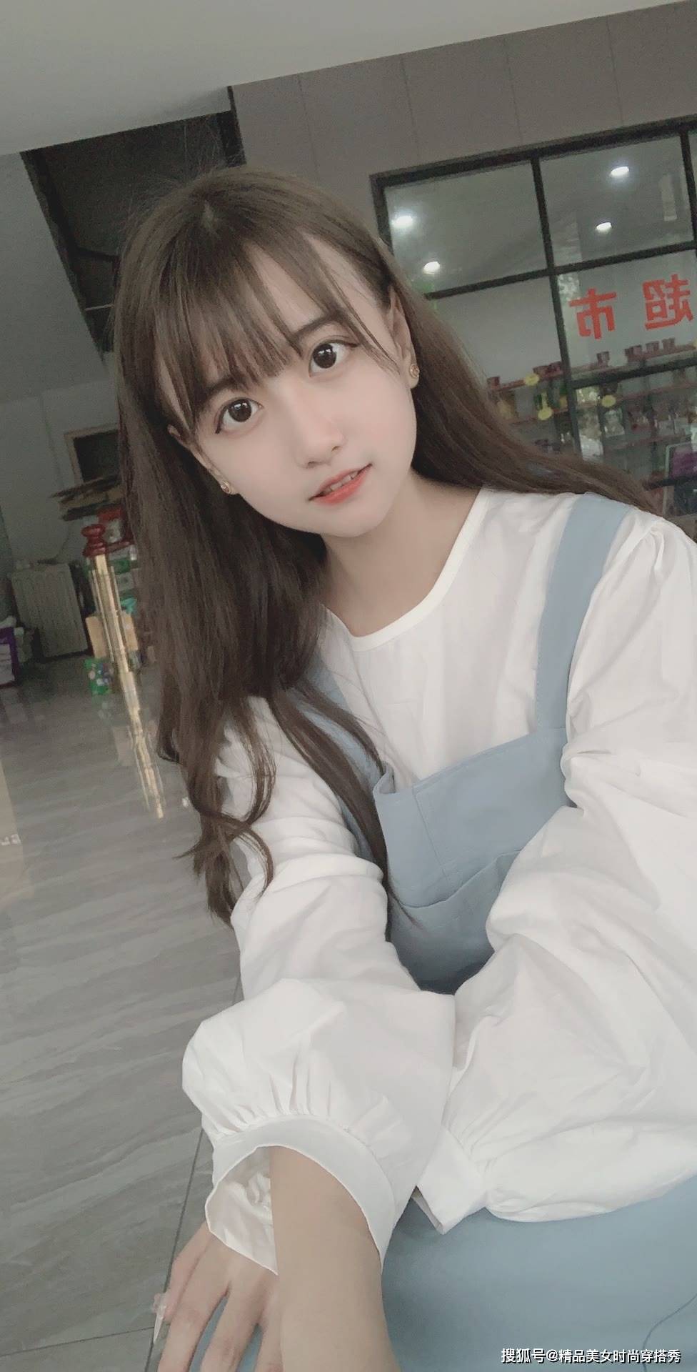 背带裙清新甜美一直是少女和青春的代名词让你减龄十岁