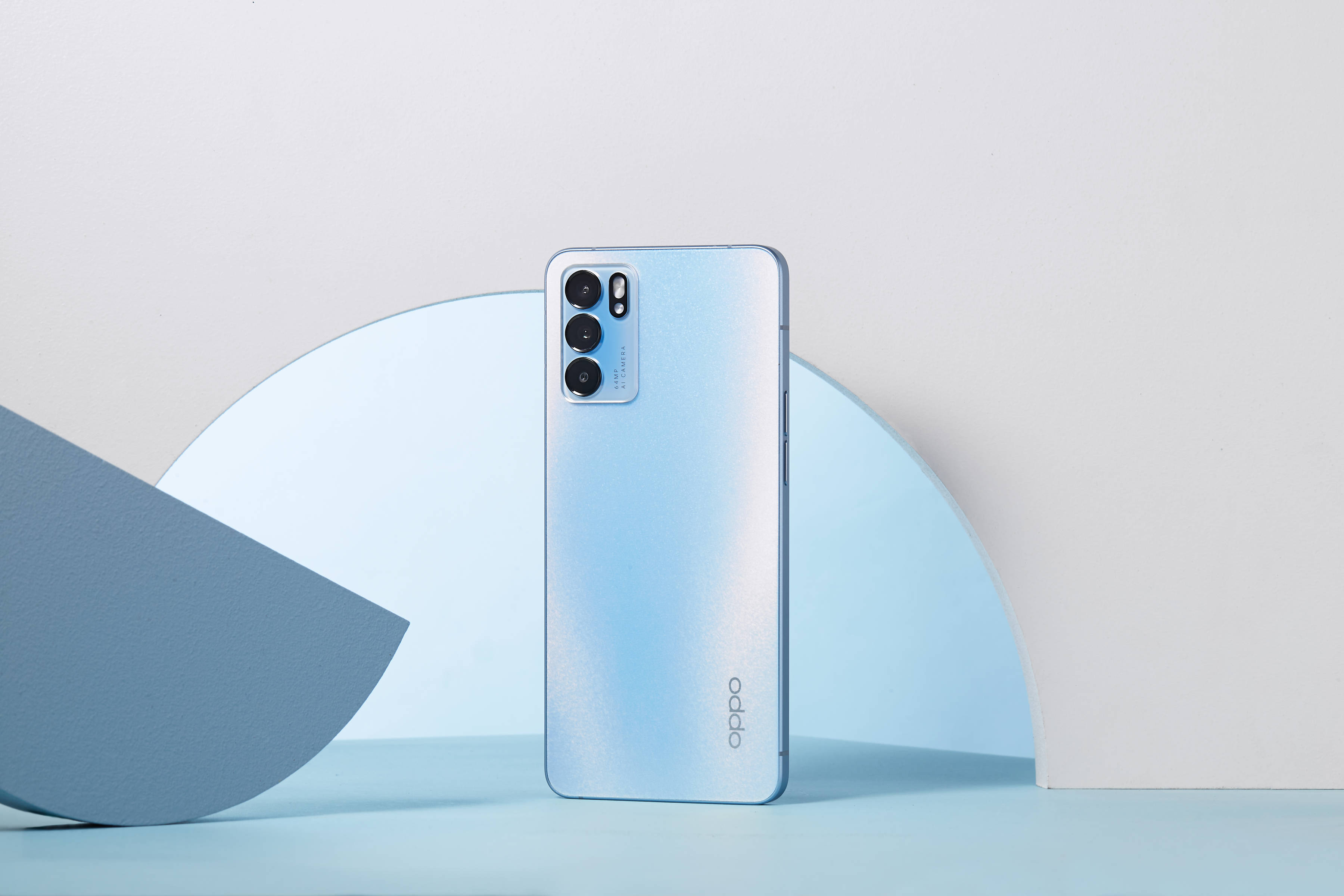 reno6真机图赏:就冲这颜值和综合体验,2799元入手不亏