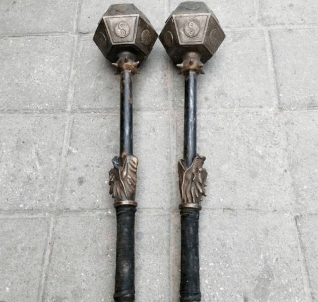 你是力量型还是技巧型?从你选择的冷兵器就能看出来