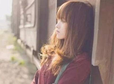 放下一个人最好的方式是不再联系 066ed0ef2e7a44ea9b35ec4c4e978fd4.jpeg