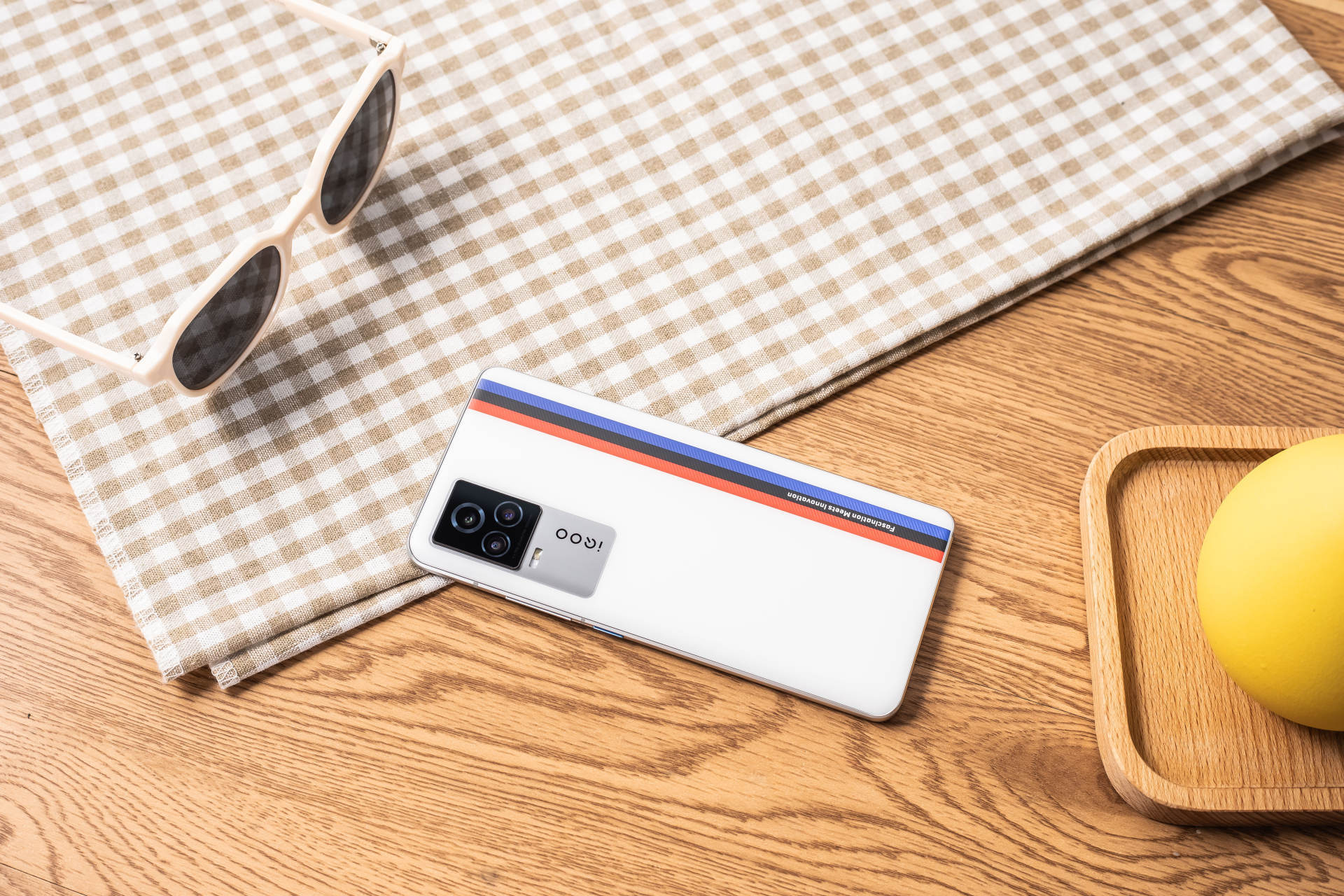 首选|三双配置领衔，iQOO 7综合体验成3K价位首选