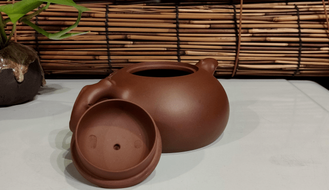 老王玩壶的套路 7e1a63c6c88d4e1aa602868cb2d63849.png