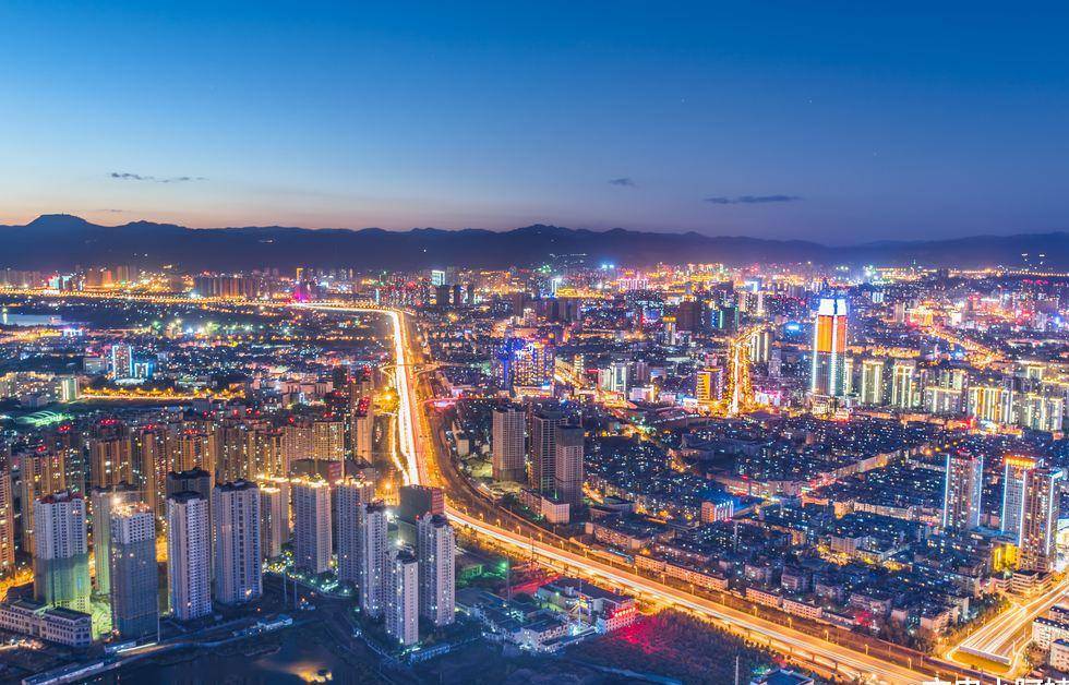 中国适合养老的3座城市,知名城市落榜,这个江苏小城让人想不到
