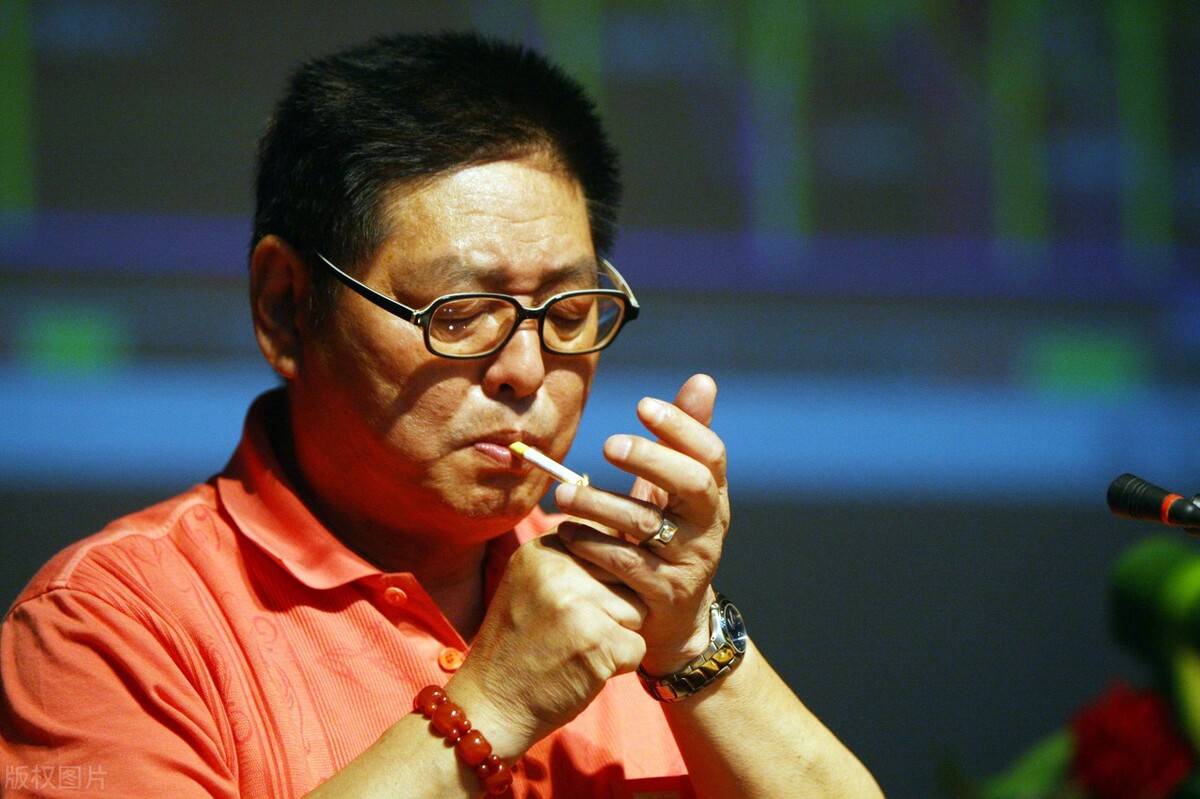 据东方网报道,有"杨百万","中国第一股民"之称的资深股民杨怀定于2021
