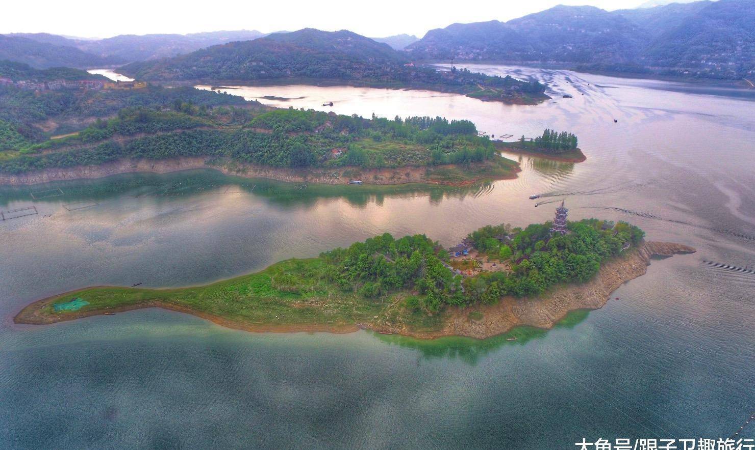 最大的淡水湖是什么湖国内 863f29946c7a4f26b8f79f0d73c78582.jpeg