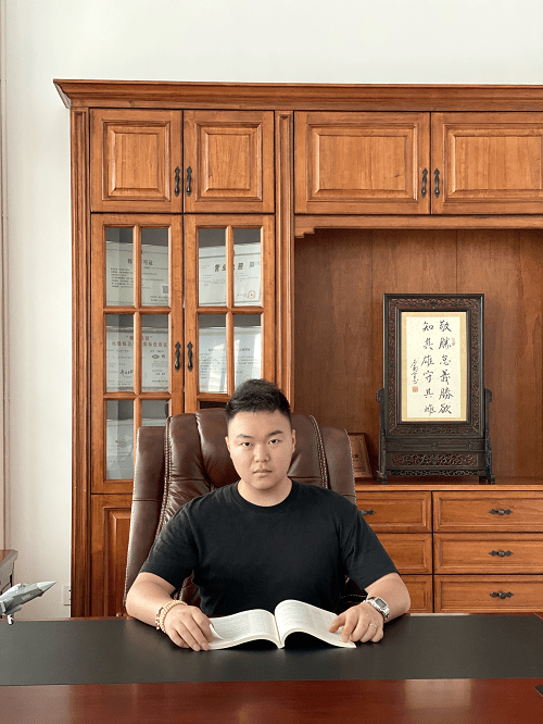 辣道祖师辣酱创始人徐志成一个95后海归的不凡创业之路