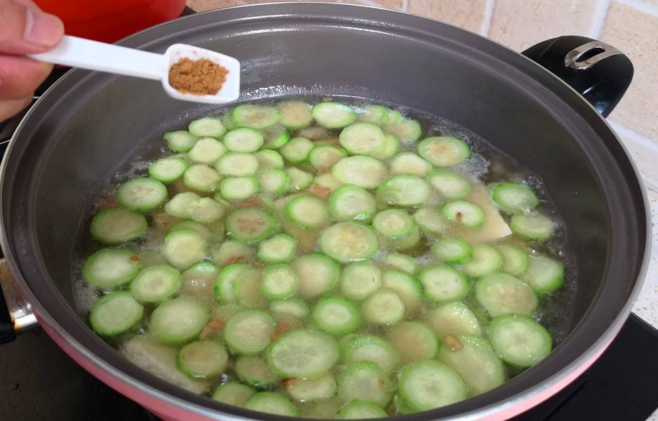 丝瓜配什么煮汤好喝 479ec7eff16c48b6b22eceac0c67b93d.jpeg