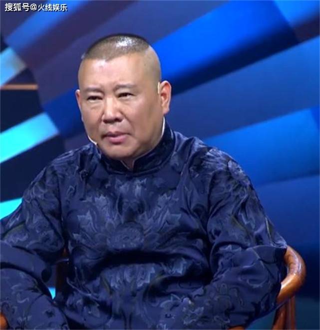 郭德纲淘汰的一级演员,高举另类相声全国巡演,场面火爆引发热议_金岩