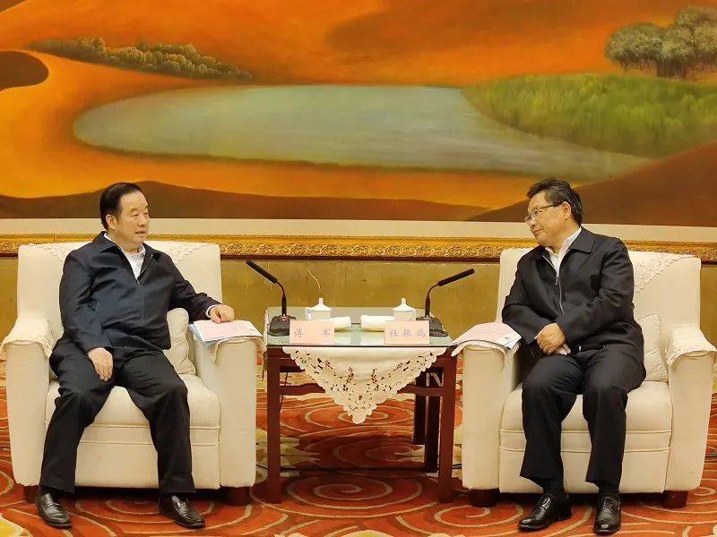 甘肃省长任振鹤会见傅军总裁