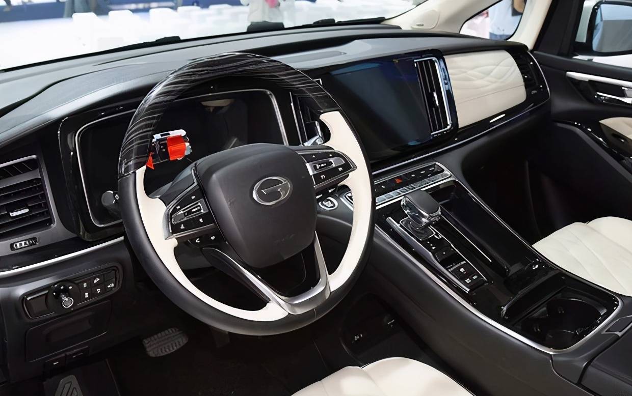 98万起售,传祺m8这是要叫板gl8?