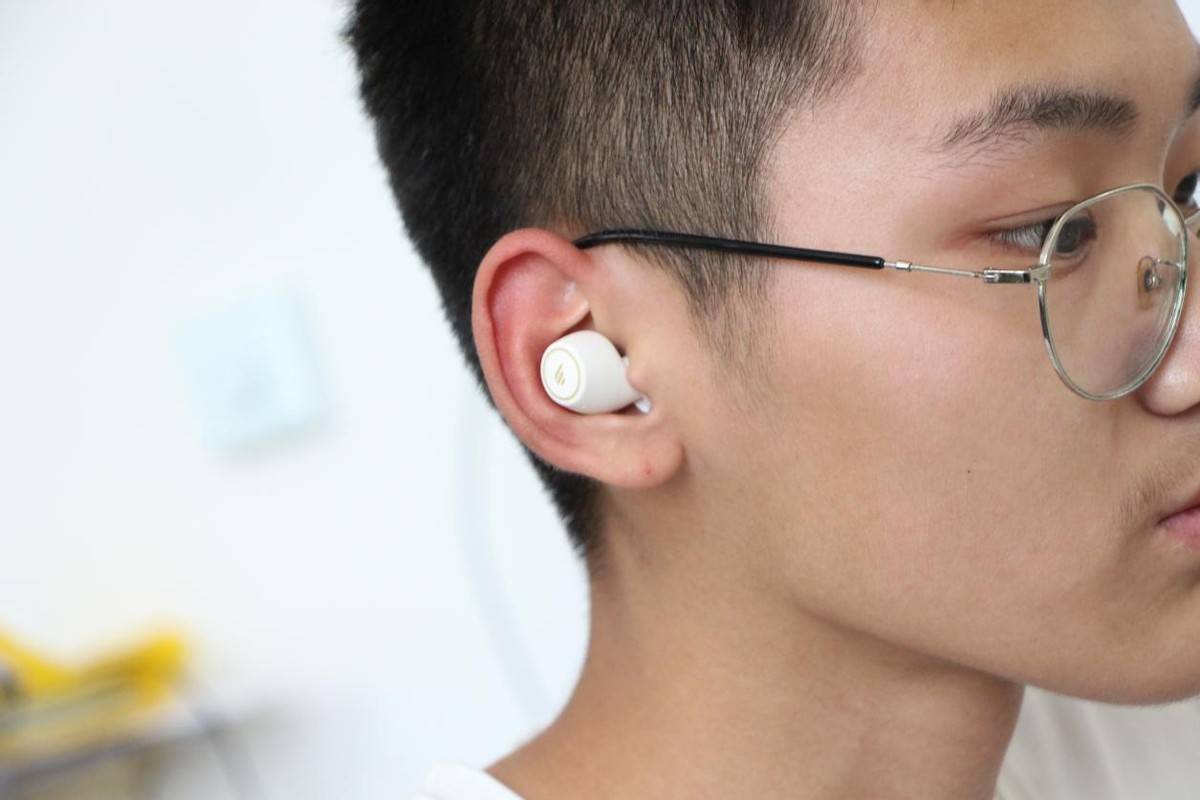 学生党闭眼入的蓝牙耳机漫步者tws1pro测评