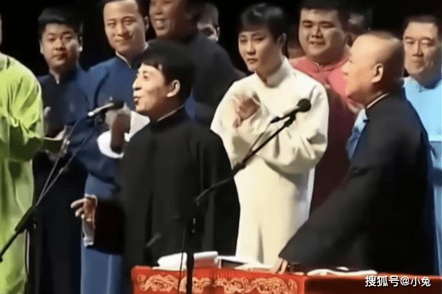 原创德云社陶阳回忆往昔讲述车祸版画扇面责任在师父这边