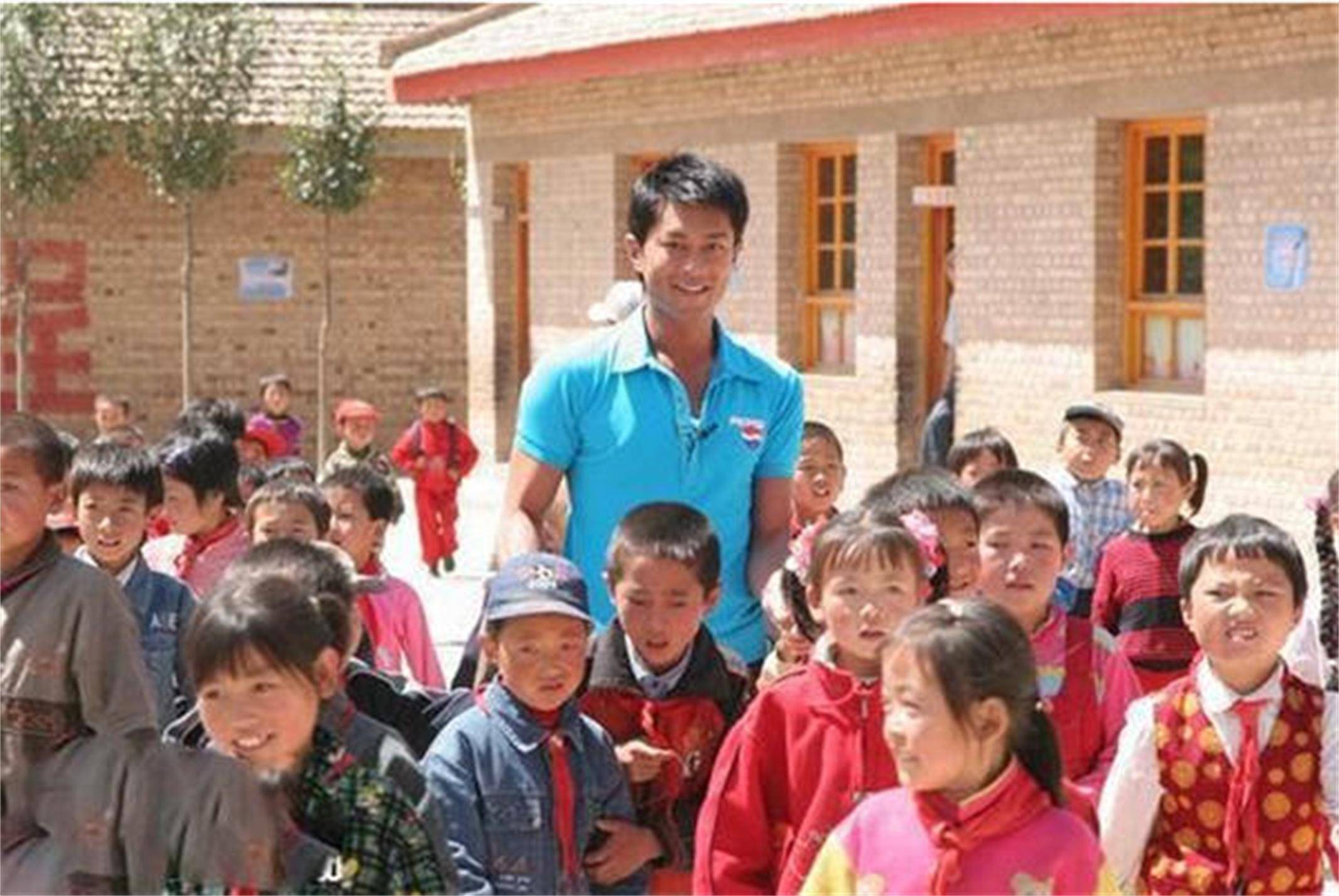 古天乐第133教学楼真实照曝光网友低调还起名古天乐小学