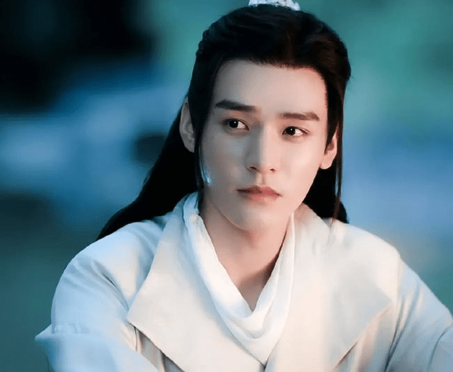 原创《沉睡花园》还未杀青,龚俊又曝新剧,和《山河令》导演再度合作