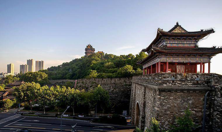 杭州:文化底蕴一对照,南京的老底就暴露了