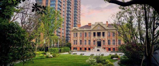 ��㡽���:������200��ǰ�ʹ��ڵı������Ƶ�