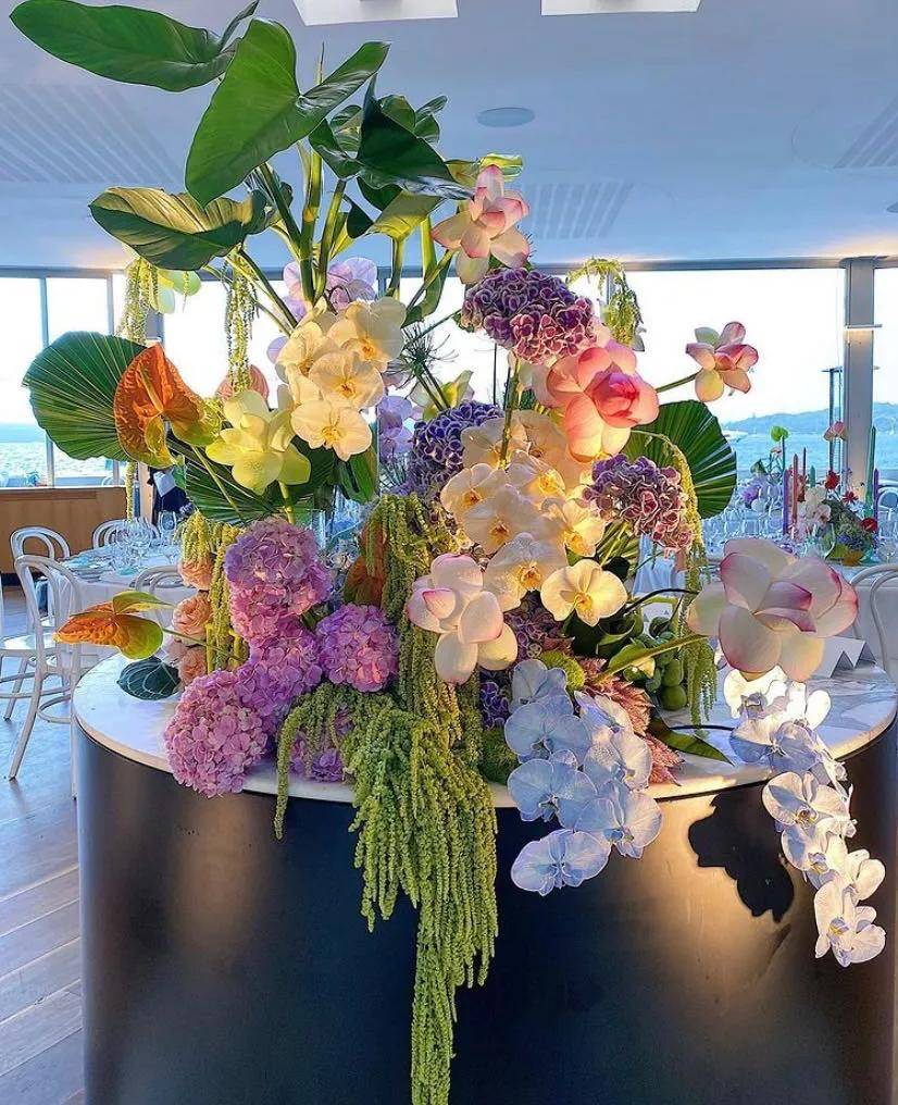 利用常见花材创造美学空间商业花艺设计