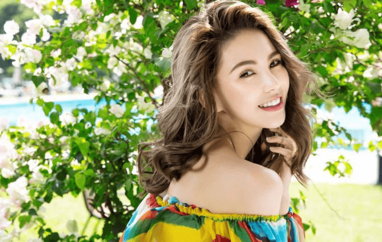 17岁成为周杰伦女朋友,昆凌旧照曝光,难怪周杰伦非她不娶