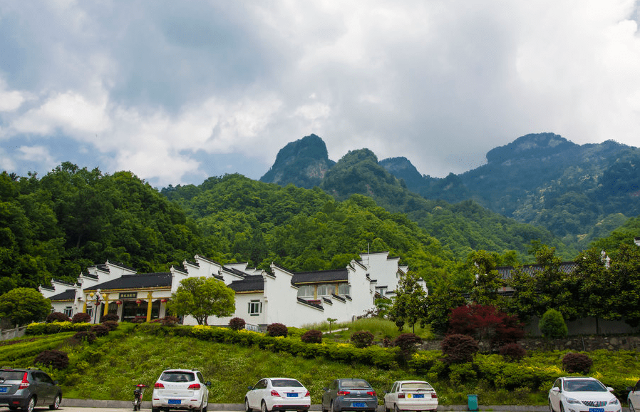 伏龙山旅游区