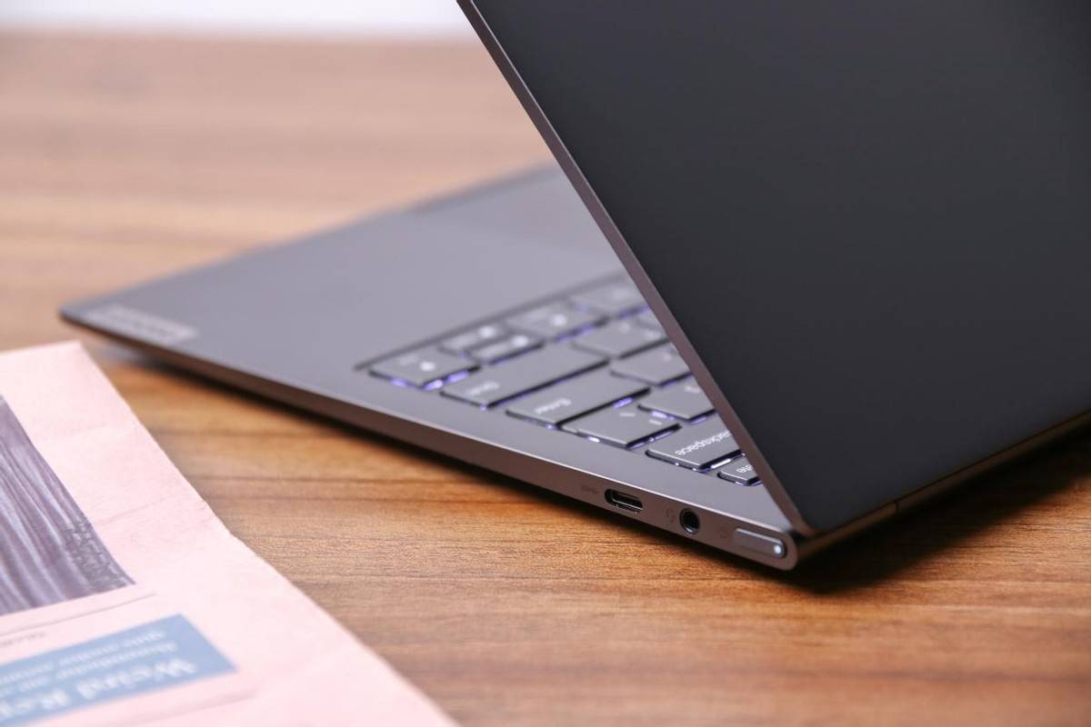 原创yoga13s全面诠释轻薄性能之本