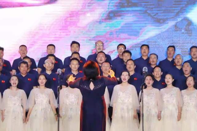 连麦歌唱比赛 8635292796864b8f816163f34fdd6fc3.jpeg