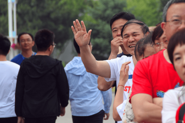 高考成绩排行_一分一段表!陕西2021年高考成绩排名出炉,理科700分以上有27人