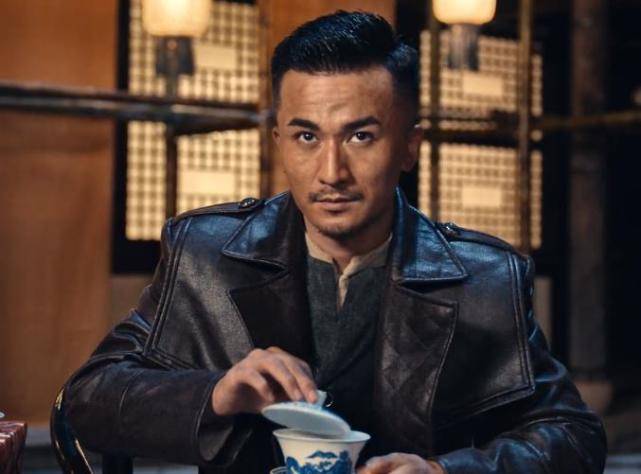 《狼王》上映,巨狼现世恶人屠村,结局太过小儿科!_破军