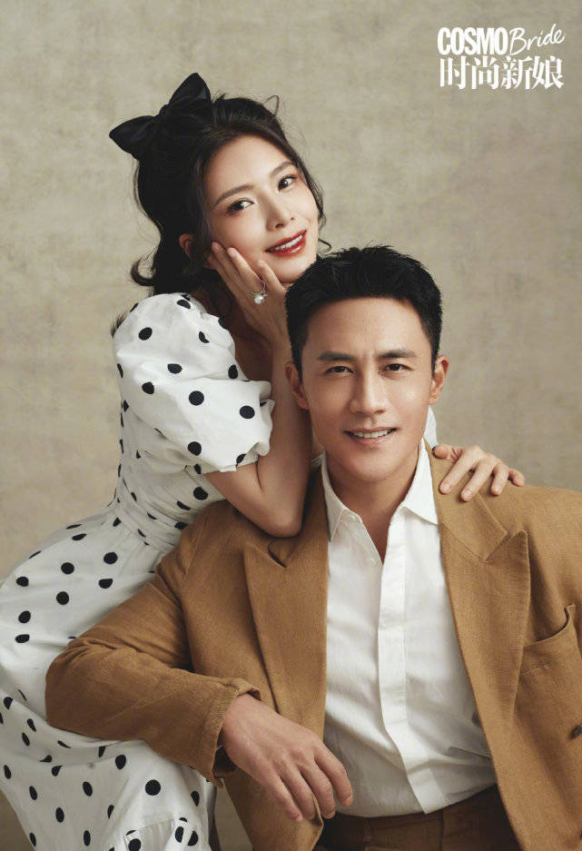 杜淳夫妇首登时尚大刊王灿穿婚纱裙美成花魁颜值比女明星都高