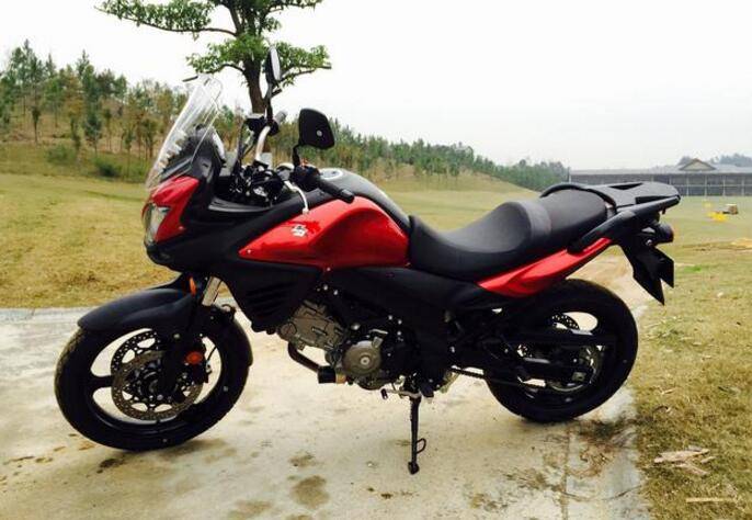 铃木摩旅机车 645cc双缸 l油箱 Abs 你会考虑吗 V Strom