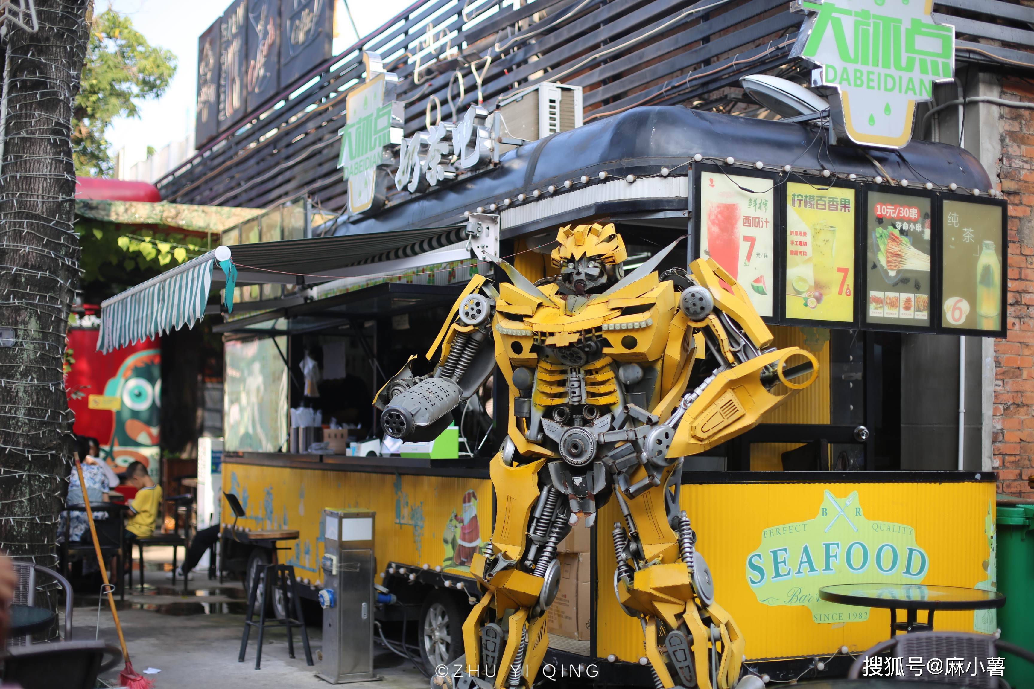 原创南宁的复古潮流,藏在老厂房改造的街区中,美式风让人误以为出国