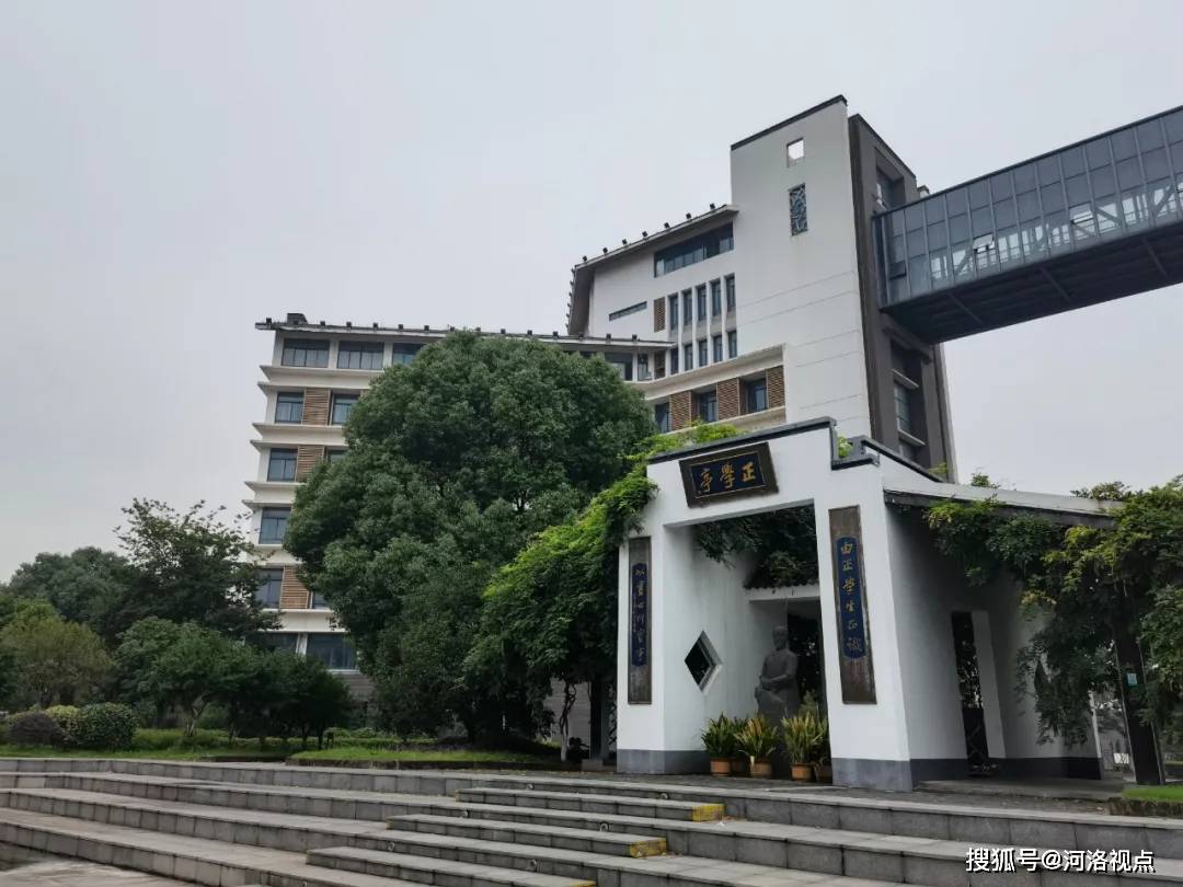 青青随笔 || 传承与创新,教育最为恰切的方式 ——访南菁高中