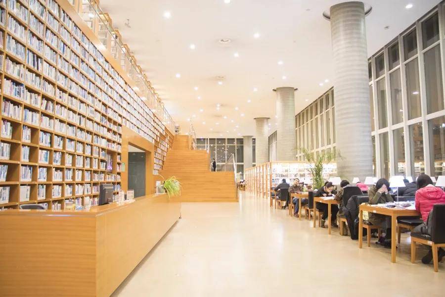 深度思考阅览室 bcc851a22aed44d7a182f15dc8d3618d.jpeg