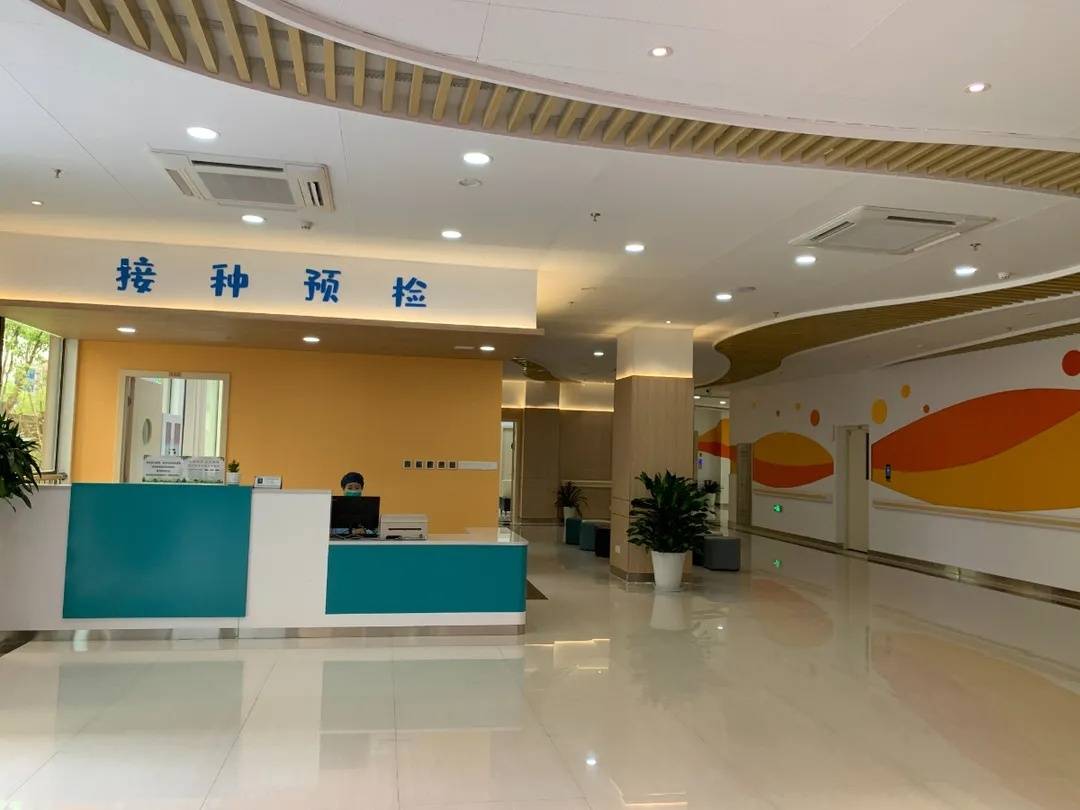 配套大居服务8万居民罗店镇第三社区卫生服务中心迎来第一批就诊居民