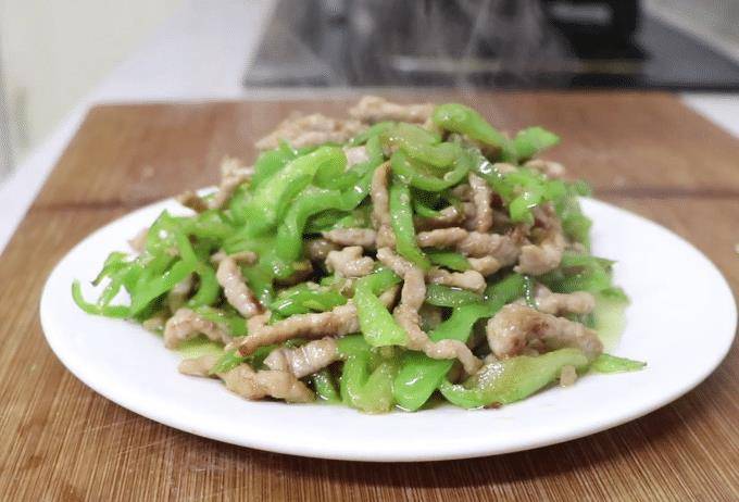 青椒肉絲的好吃做法,肉嫩鮮香,營養下飯,不錯的家常美味_裡脊肉