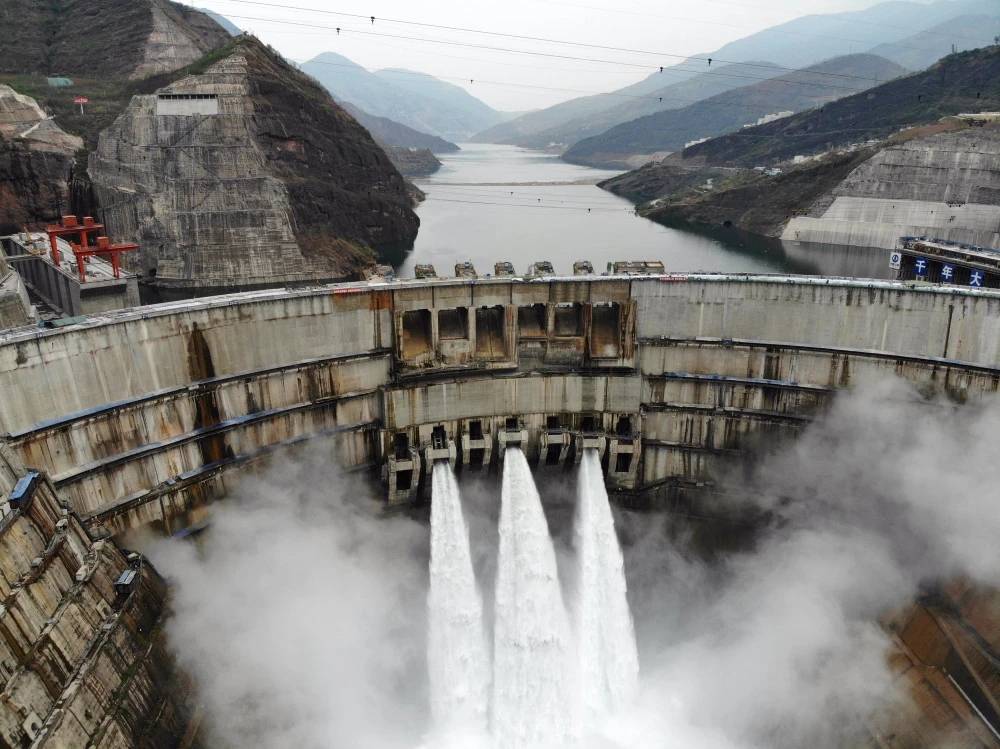 白鶴灘水電站正式投產發電創多個世界第一不愧是基建狂魔