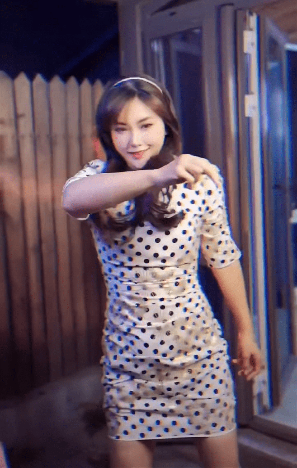 原创嫁神秘圈外老公住奢华别墅小桃红刘淼40岁生日收温馨礼物