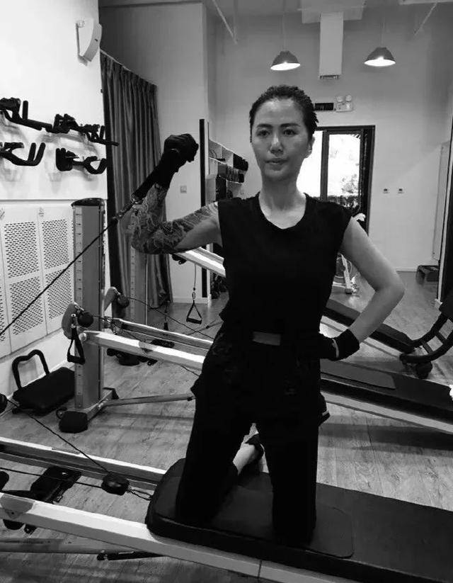 食谱|戒掉烟酒、回归健康生活的谭维维：跑步让我充满了力量与自信！