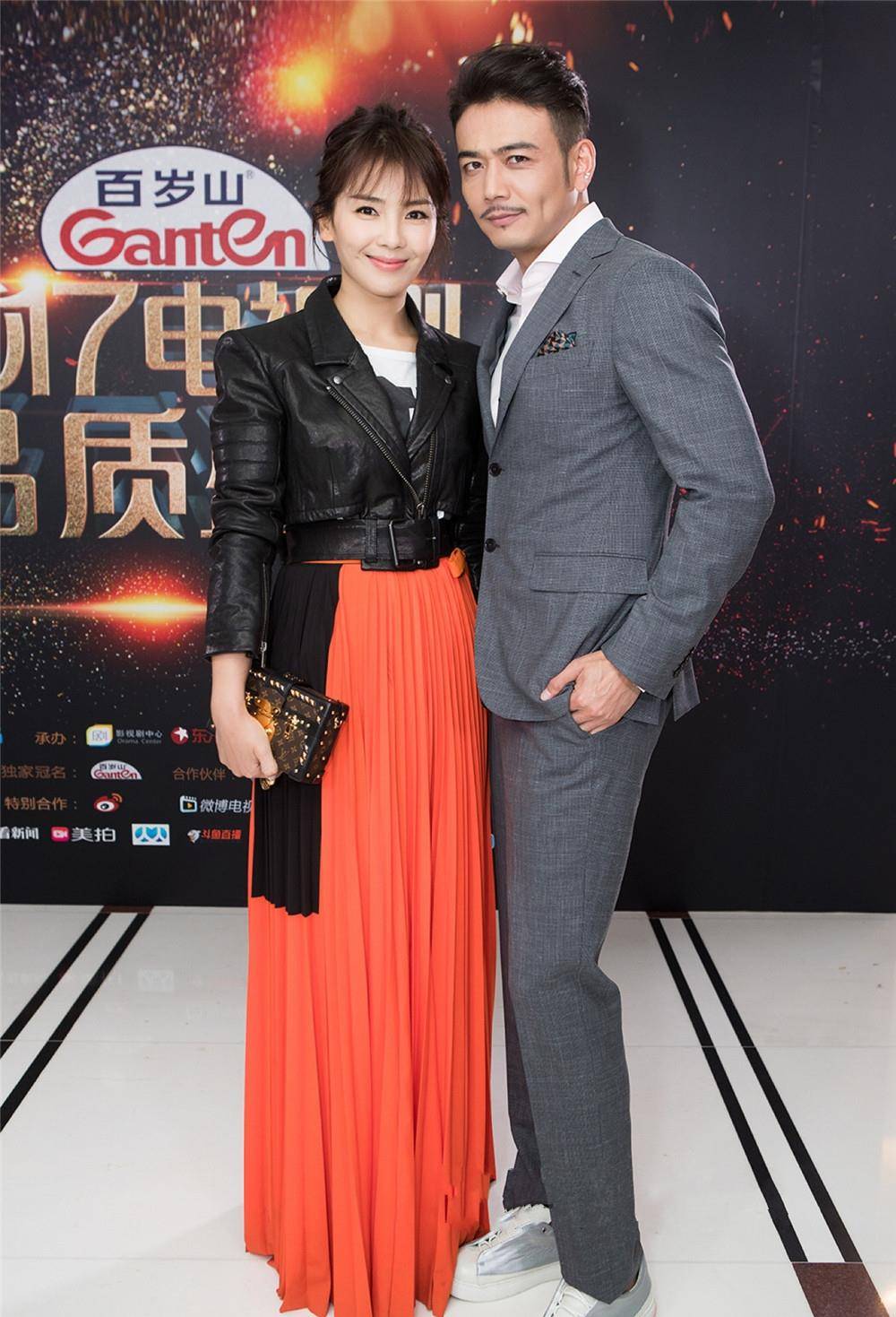 鱼尾|正精致的中年女人，夏天都不穿短裙，看刘涛、袁泉，这么穿才美