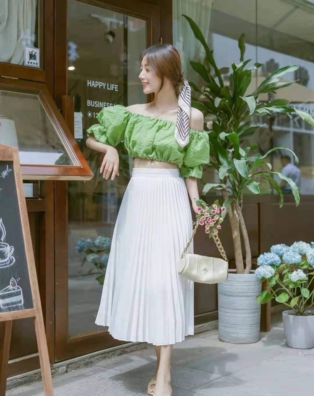 整体|“淑女色”选对，少女感十足的穿搭