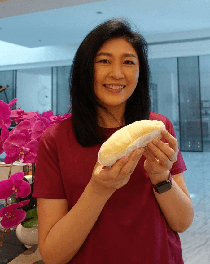 色彩|英拉的基因遗传给外孙女，54岁仍美艳动人，难怪奥巴马都另眼相待