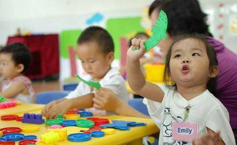 时间|想尽办法早上一年学？先别急，上幼儿园时间不同，长大后差距很大