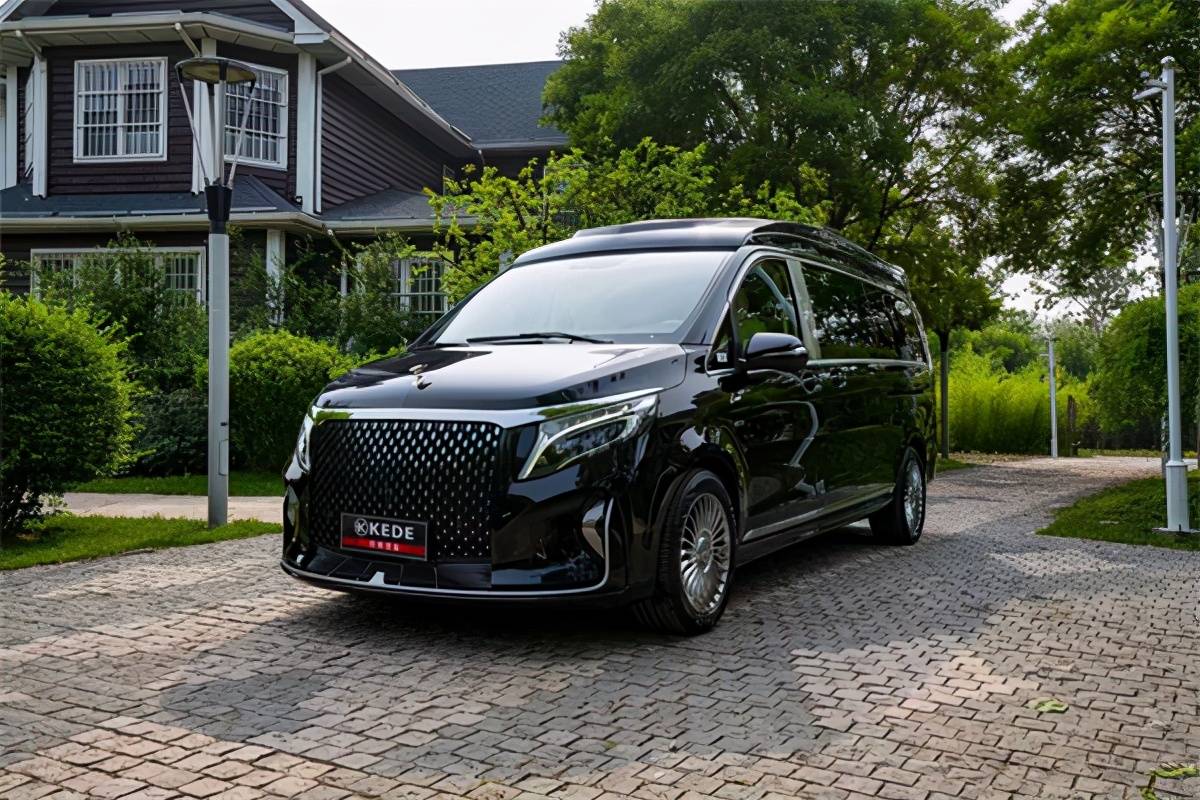 kede圣母峰高顶七座无隔断奔驰v260l商务车价格