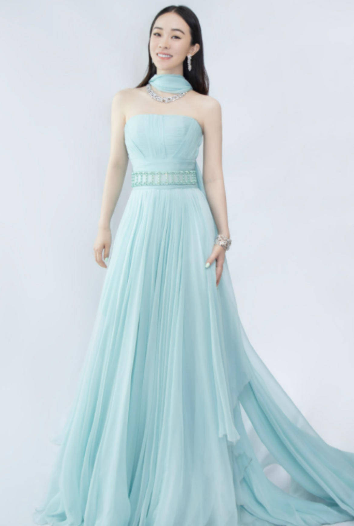 霍思燕杜江又秀恩爱,她穿玫红色短袖配牛仔裤温柔随性,高级洋气