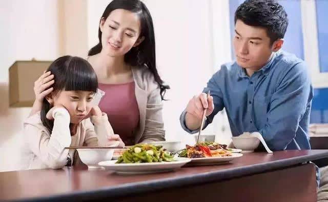 家长|孩子不好好吃饭，背后原因可能“情有可原”，家长别错怪他们了