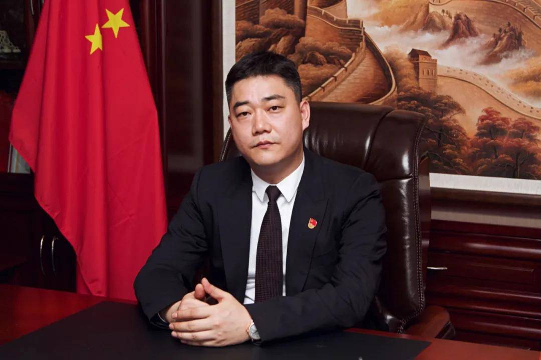 历任薇薇新娘中国区副总裁,北京薇薇新娘集团董事长,北京奥凯文创投资