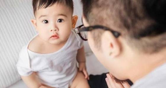 成功|我妈48岁给我生个弟弟，导致我相亲都不成功！网友：现实很残酷