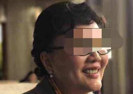 大学|女儿考上大学，妈妈想生二胎，孩子笑着一口答应，她却说不生了